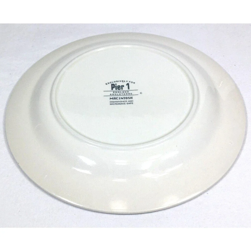 Pier 1 One Macintosh Plate Salad Dessert Luncheon 8” Apples Blackberries Fruit